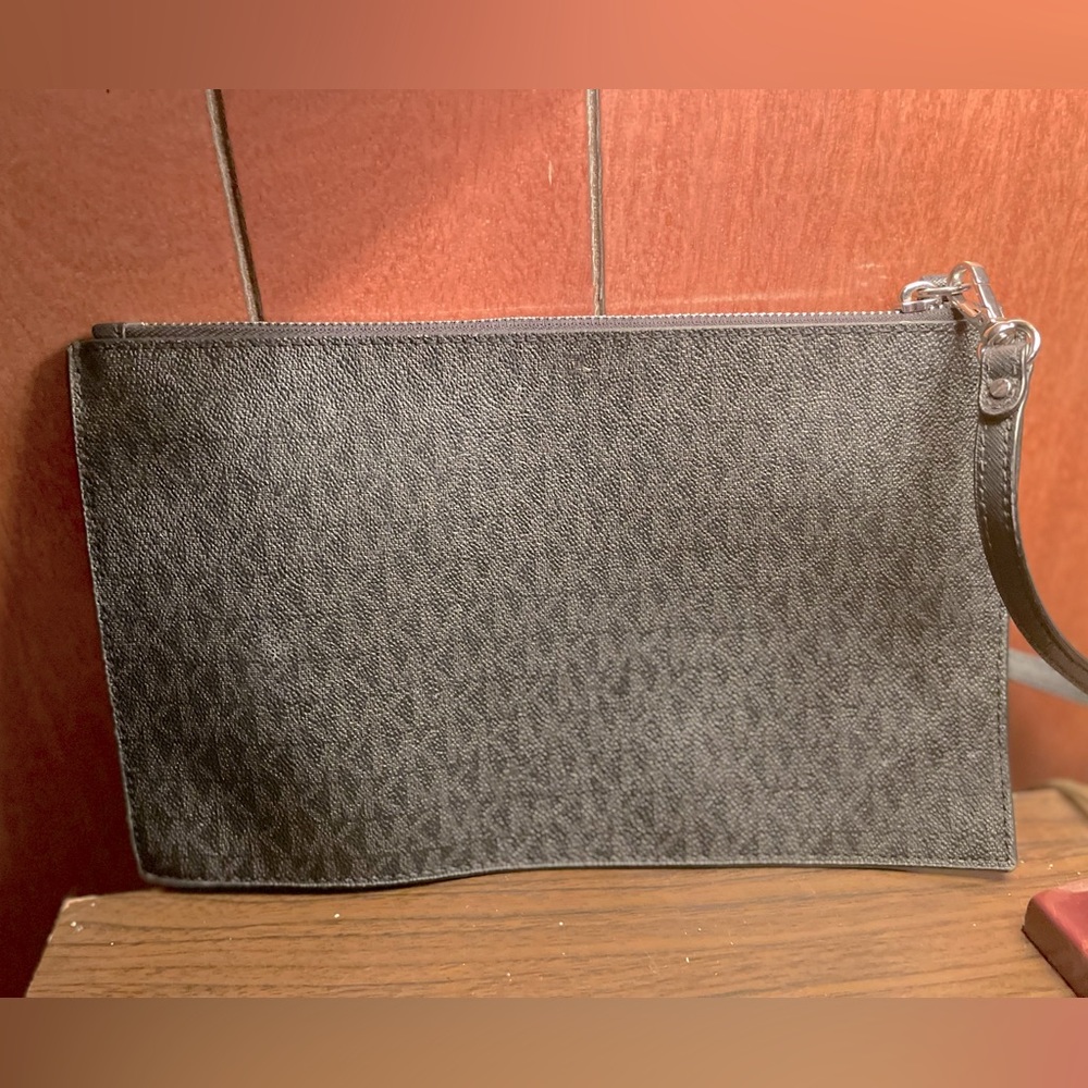 MK wristlet